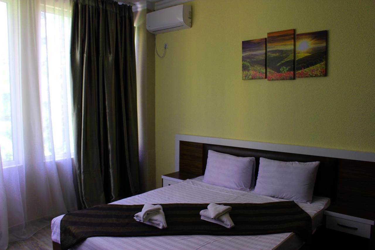 Golden Fleece Hotel Ureki Dış mekan fotoğraf
